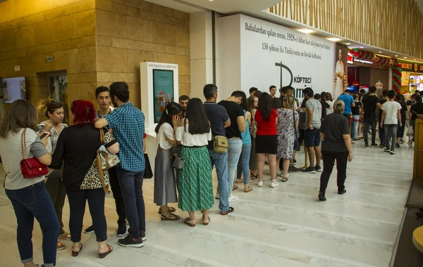“Papa John’s” restoranlar şəbəkəsi artıq “28 Mall”-da