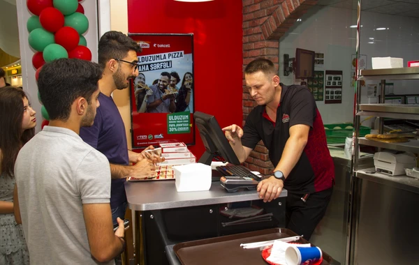 “Papa John’s” restoranlar şəbəkəsi artıq “28 Mall”-da