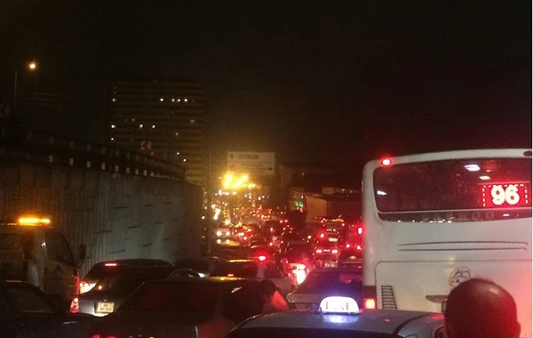 Bakıda yol qəzası tıxaca səbə olub - FOTO