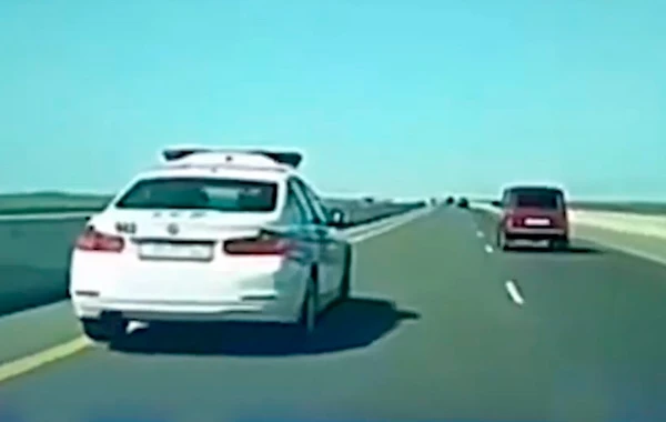 YPX əməkdaşı kobud qayda pozuntusuna yol verib, Dövlət Yol Polisi susur – VİDEO