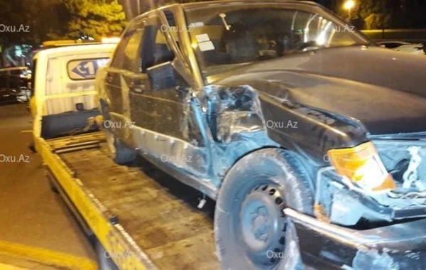 В Баку автохулиган сбежал с места аварии – ВИДЕО