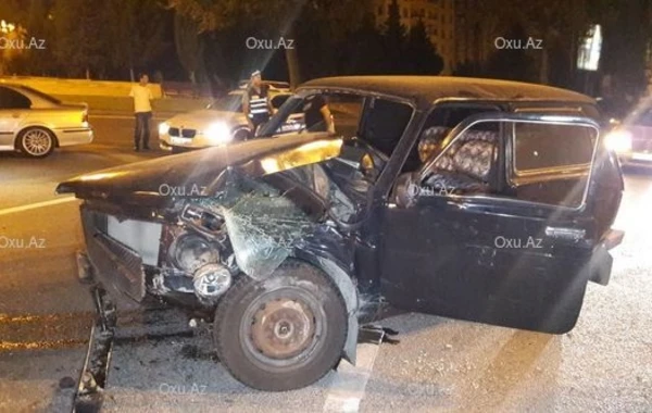 В Баку автохулиган сбежал с места аварии – ВИДЕО