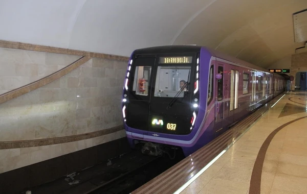 Бакинский метрополитен запустил еще 2 новых состава - ФОТО