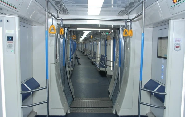 Бакинский метрополитен запустил еще 2 новых состава - ФОТО