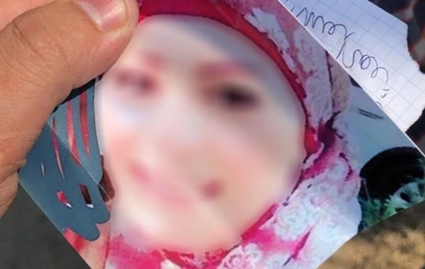 İmamzadə məzarlığında cadu tapıldı - Xanımların şəklini qəbirlərə basdırdılar - FOTO