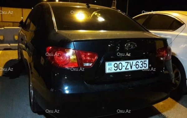 В Баку Hyundai въехал в чайхану – ФОТО
