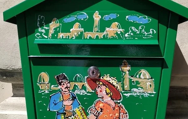 Удивительные почтовые ящики в центре Баку - ФОТО