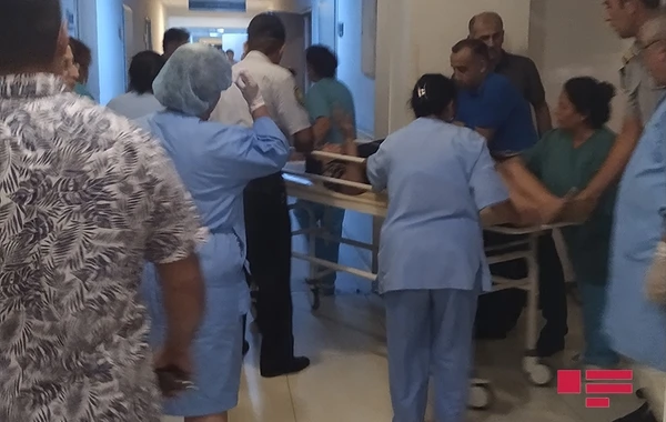 В Лянкяране автобус упал в ущелье, есть погибший, десятки пострадавших - ФОТО