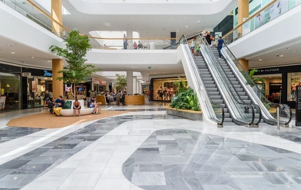 Bakıda yeni “Mall” tikilir - FOTO