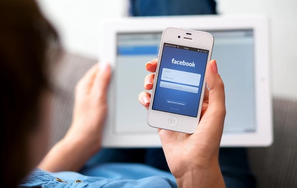 Milyonlarla "Facebook" istifadəçisinin profili ələ keçirilib