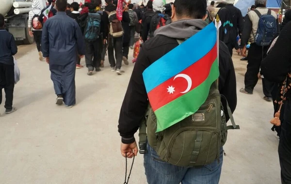 Azərbaycanlı zəvvar Kərbəlaya piyada yola düşüb - FOTO