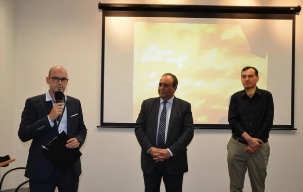 Budapeştin hava limanında Azərbaycana aid fotosərgi açılıb - VİDEO/FOTO