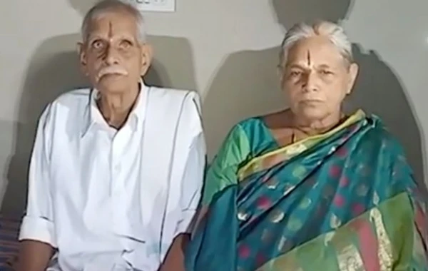 Самая пожилая мама в мире: В Индии 74-летняя женщина родила девочек-близнецов - ФОТО
