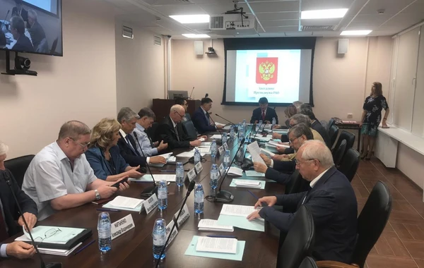Ректор-азербайджанец награждён российской медалью в сфере образования - ФОТО