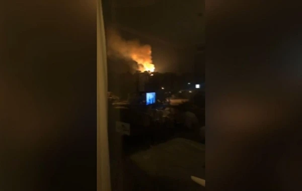 Partlayışa görə insanlar gecəni sahildə keçirdi - FOTOLAR