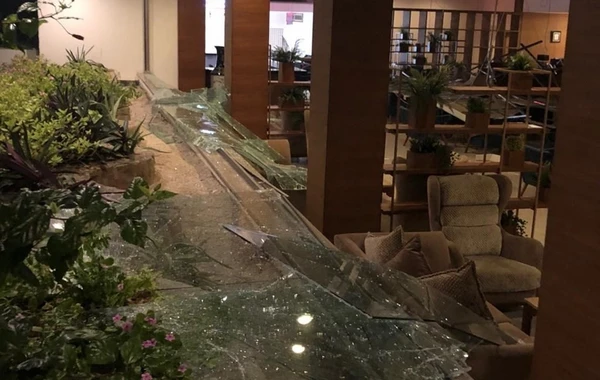 Partlayışa görə insanlar gecəni sahildə keçirdi - FOTOLAR