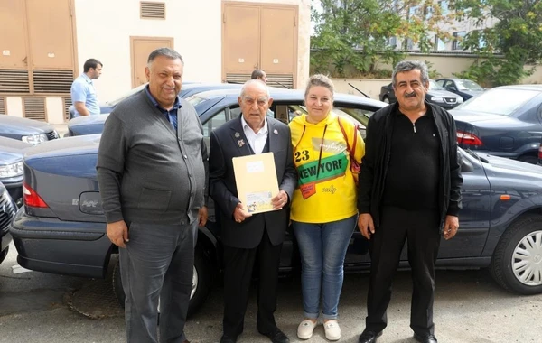 В Азербайджане десяткам инвалидов Карабахской войны передали автомобили - ФОТО