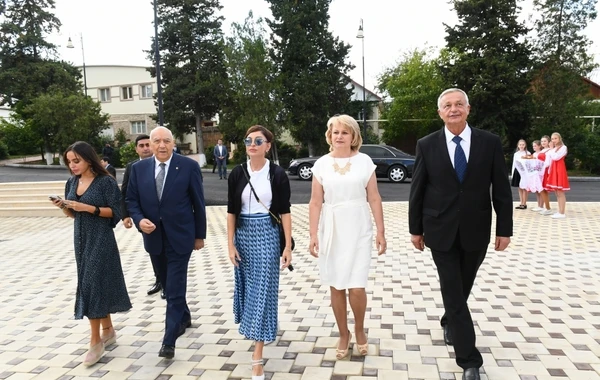 Мехрибан Алиева на открытии Дворца культуры в селе Ивановка - ВИДЕО