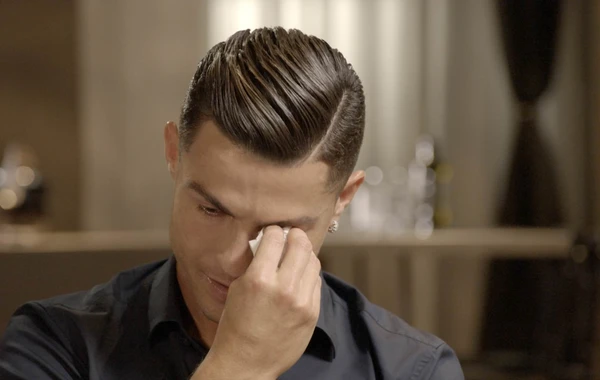 Ronaldo gözyaşlarını saxlaya bilmədi - VİDEO