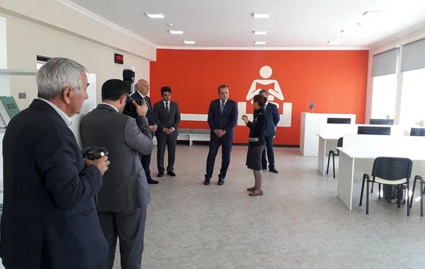 Təhsil naziri Basqal qəsəbəsində orta məktəbin açılışında - FOTO
