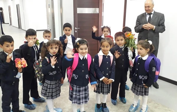 Təhsil naziri Basqal qəsəbəsində orta məktəbin açılışında - FOTO