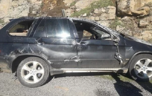 Azərbaycanda "BMW X5" aşdı - Xanım müğənni öldü