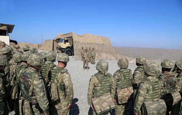 Боевые стрельбы азербайджанской армии - ВИДЕО