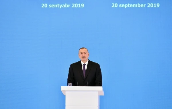 Prezident: "Bu gün Azərbaycanın neft-qaz sektoru öz yeni inkişaf dövrünü yaşayır"