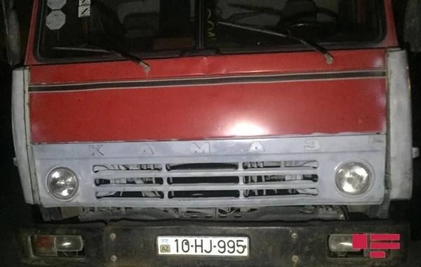 Bakıda “KaMAZ” 54 yaşlı kişinin üstündən keçdi - VİDEO/FOTO