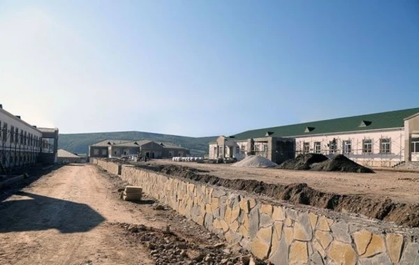 Закир Гасанов в прифронтовой зоне - ФОТО