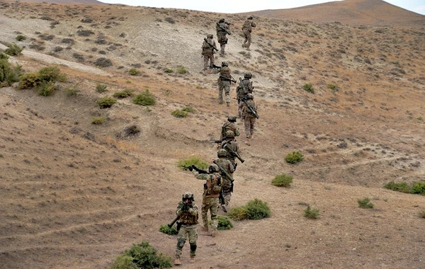 Xüsusi təyinatlılar atəş təlimində - VİDEO