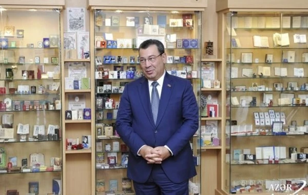 Mehriban Əliyevaya həsr olunmuş miniatür kitabın təqdimatı keçirilib - FOTO