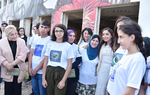 Leyla Əliyeva “Açılan divar” layihəsinin təqdimatında - FOTO