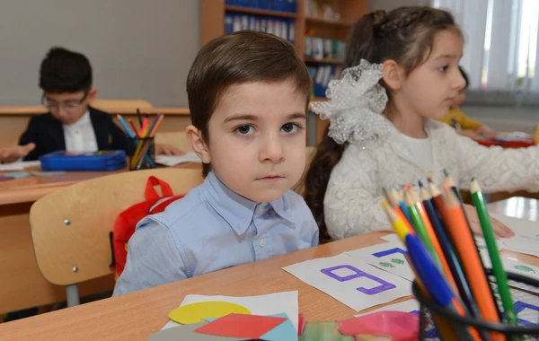Bu gündən məktəbəhazırlıq qruplarında məşğələlər başlayıb
