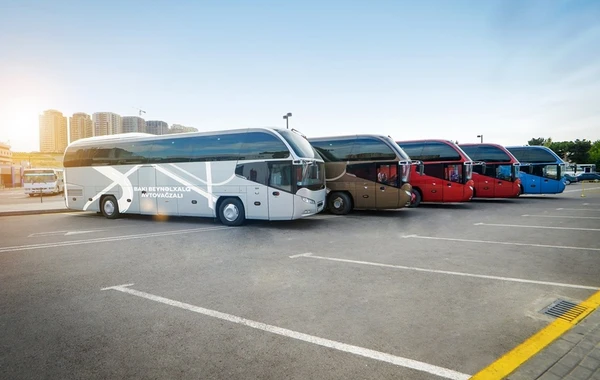 Azərbaycana yeni avtobuslar gətirildi - Gecə reysləri bərpa olunur - FOTO