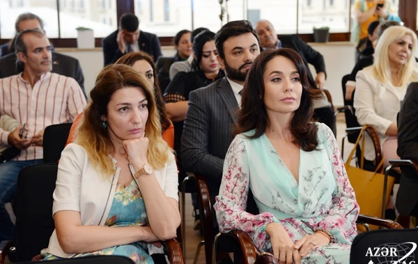 Leyla Əliyeva film nümayişində - FOTO