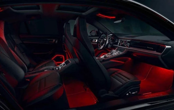 Porsche Panamera получила "золотую" версию в честь своего 10-летия - ФОТО