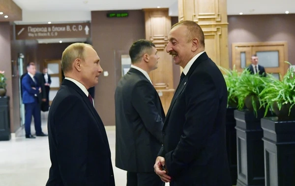 Ильхам Алиев на неформальной встрече с участниками "Валдая" - ФОТО
