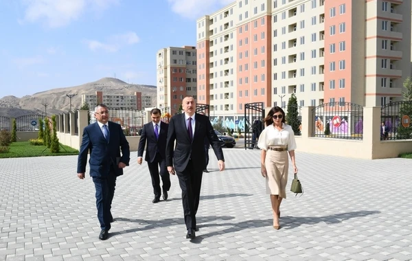 Prezident İlham Əliyev “Qobu Park-2” yaşayış kompleksinin açılışında - FOTO
