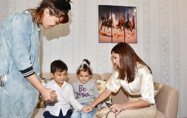 Şəhid ailəsi prezidenti və xanımını toya dəvət etdi - FOTO