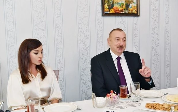 Şəhid ailəsi prezidenti və xanımını toya dəvət etdi - FOTO