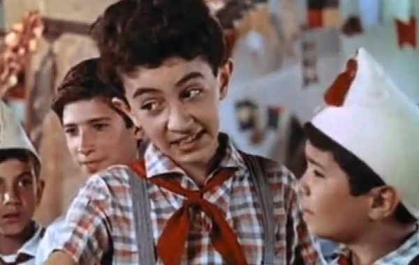 "Sehrli xalat" filmindəki uşaq 69 yaşında - FOTO
