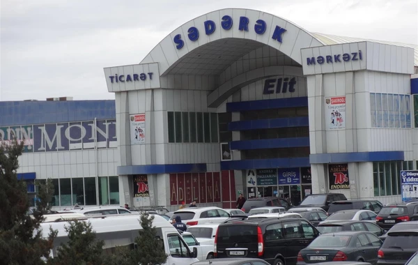 “Sədərək” ticarət mərkəzində söküntü işləri başladı - VİDEO