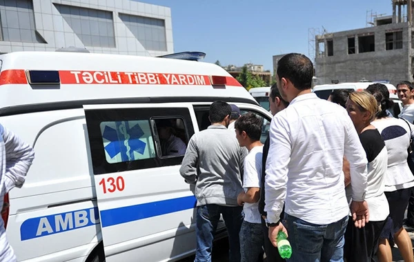 Bakıda qonşular arasında dava, gənc oğlan bıçaqlandı