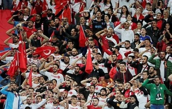 Türkiyə Fransa səfərində liderliyi əldən vermədi - VİDEO