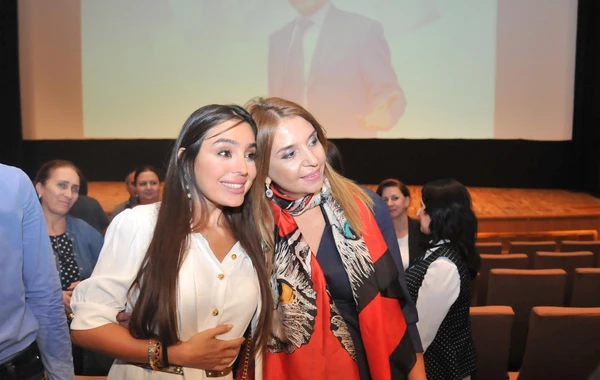 Leyla Əliyeva film təqdimatında - FOTO