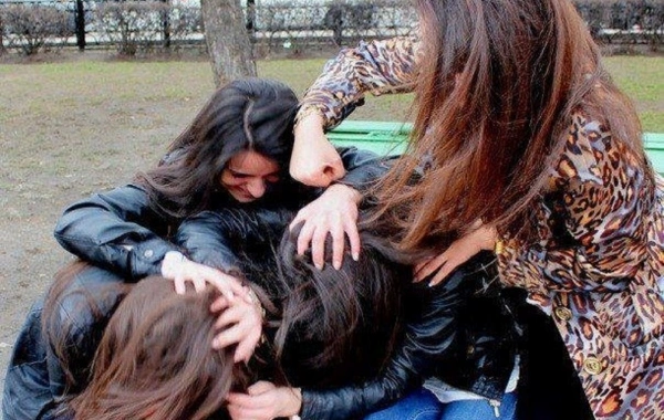 Bakıda qadınlar arasında əlbəyaxa dava düşdü - 1 nəfər xəsarət aldı