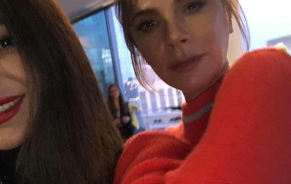Azərbaycanlı aparıcı Viktoria Bekhemlə bir arada - FOTO