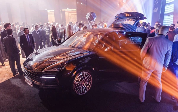 Bakıda iki yeni Porsche təqdim olundu - VİDEO