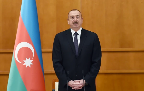 Prezidentdən məmurlar barədə sərt sözlər: "Zəli kimi yapışırlar..." - VİDEO